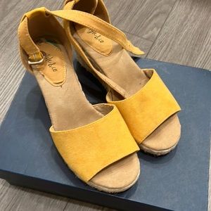 Good condition espadrilles